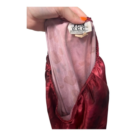 Vintage 90's Red & Black Satin-Finish Maxi Skirt Size 13 Vamp - Picture 4 of 4